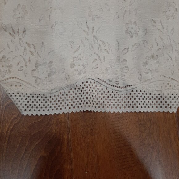 Beautiful boho lace bralette - Picture 11 of 15